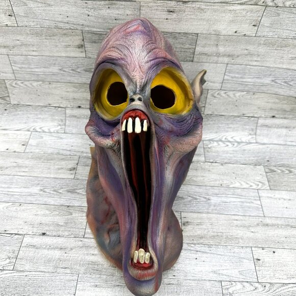 2000 The Paper Magic Group Adult Hallowwen Screaming Rubber Mask w/Teeth - Picture 2 of 7